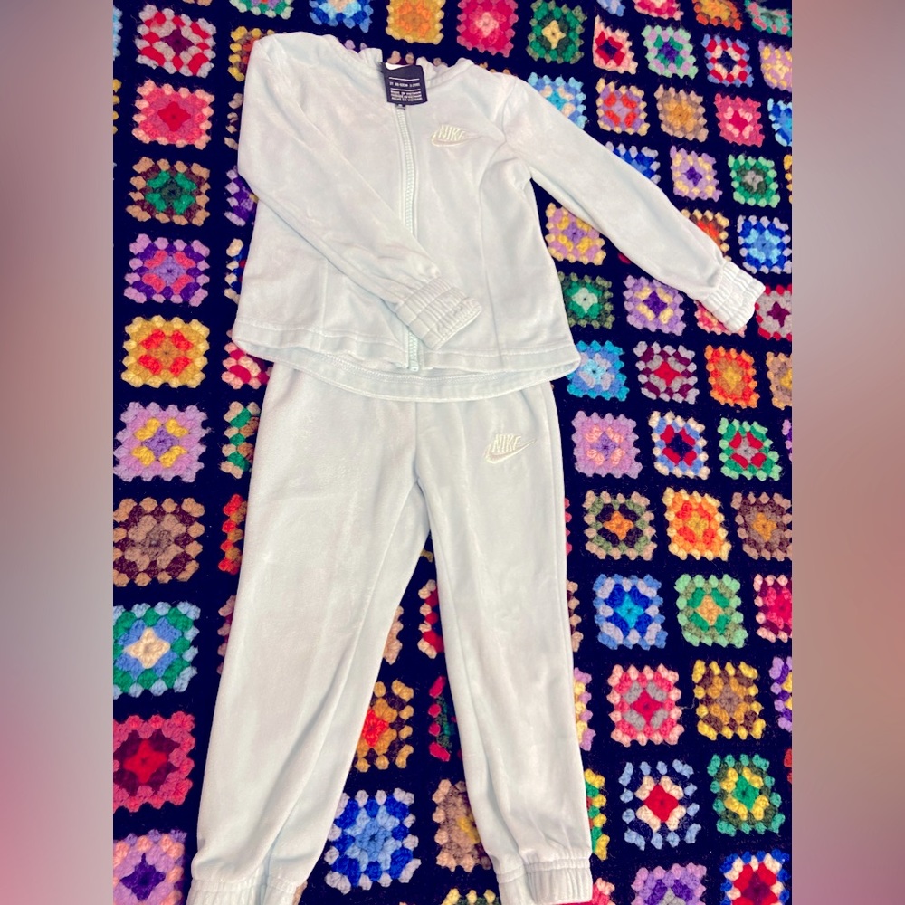Nike toddler velour tracksuit